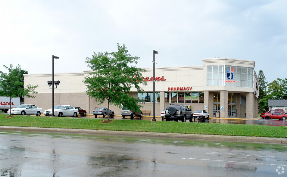 Primary Photo Of 400 E Memorial Dr, Muncie Drugstore For Sale