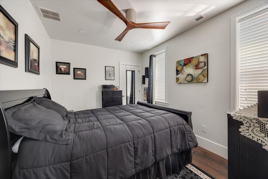 More Photos Of 806 Haddon Ave, Collingswood Storefront Retail Residential For Sale