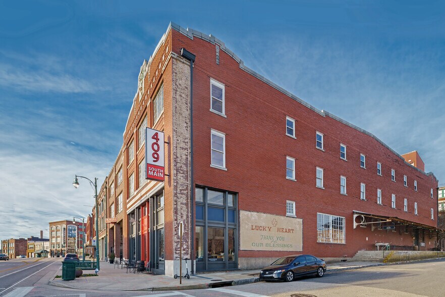More Photos Of 409 S Main St, Memphis General Retail For Sale
