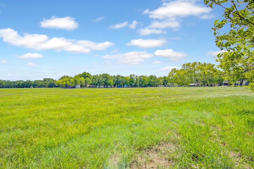 More Photos Of 7317 2nd, Hitchcock Land For Sale