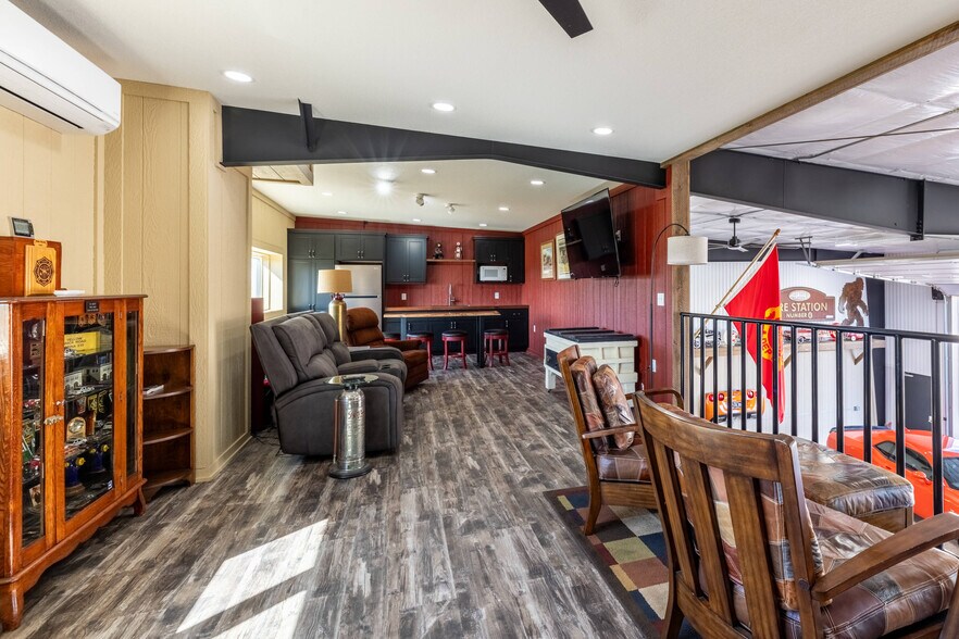 More Photos Of 663 Valerie Avenue 419-420, Hudson Self Storage For Sale