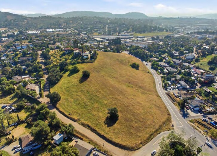 More Photos Of 0 Primrose Ave, Vista Land For Sale