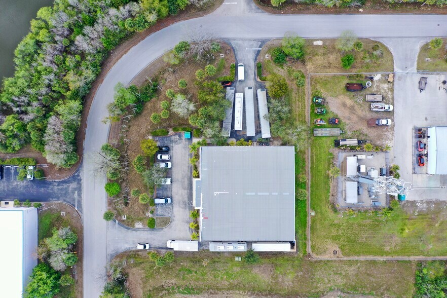 More Photos Of 14230 Jetport Loop W, Fort Myers Warehouse For Sale