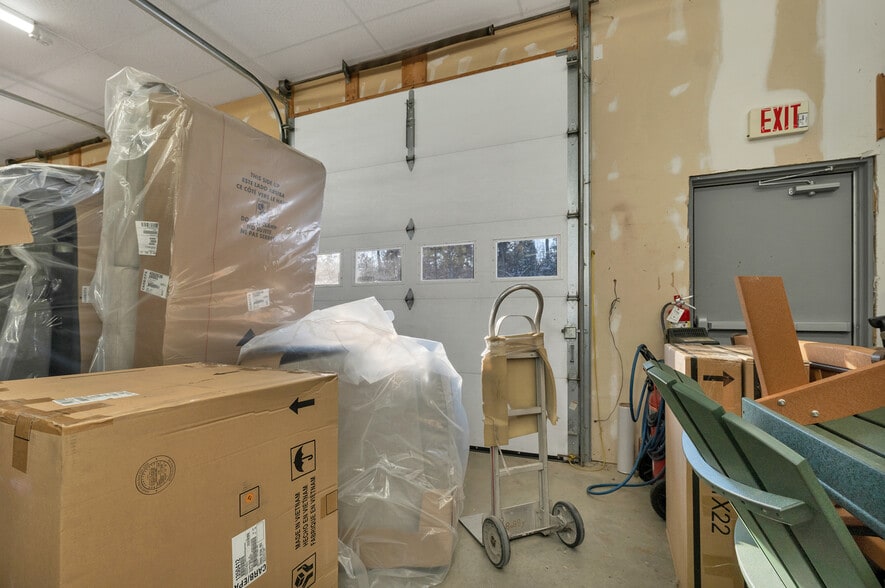 More Photos Of 1210 White Mountain Hwy, Ossipee Freestanding For Sale