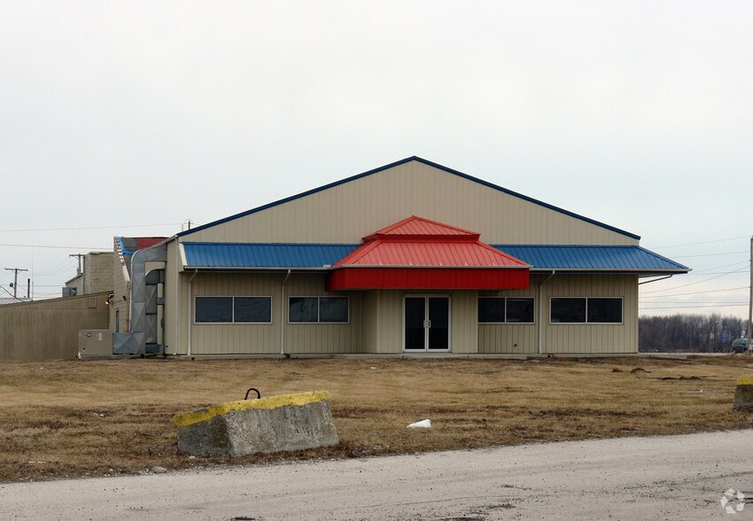 More Photos Of 3491-3493 Latcha Rd, Millbury Freestanding For Sale