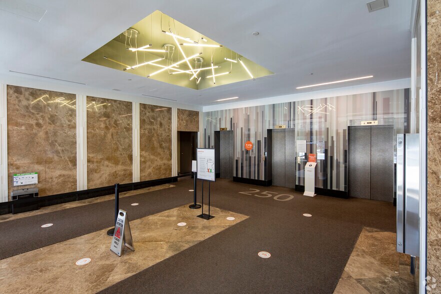 More Photos Of 250 Dundas St W, Toronto Office For Lease