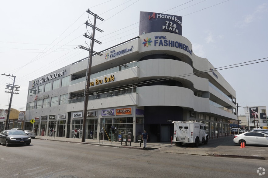 Primary Photo Of 726 E 12th St, Los Angeles Freestanding For Lease