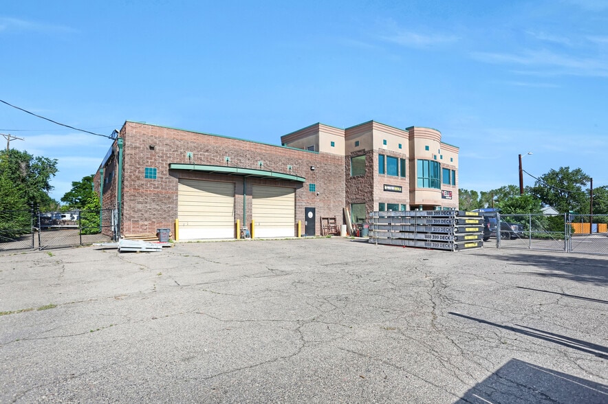 More Photos Of 1900 W Hamilton Pl, Englewood Warehouse For Sale