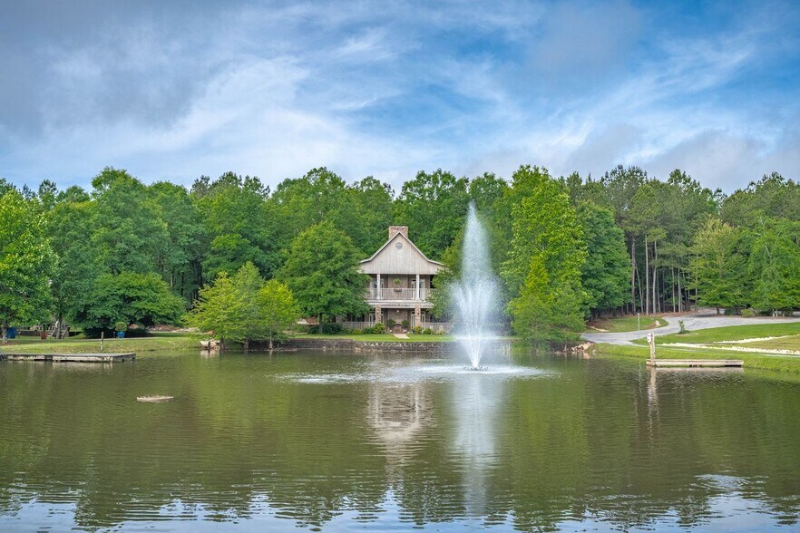 More Photos Of 1530 Buck Hill Rd, Ridgeway Industrial For Sale