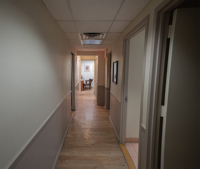 More Photos Of 184-188 E 70th St, New York Apartments For Sale
