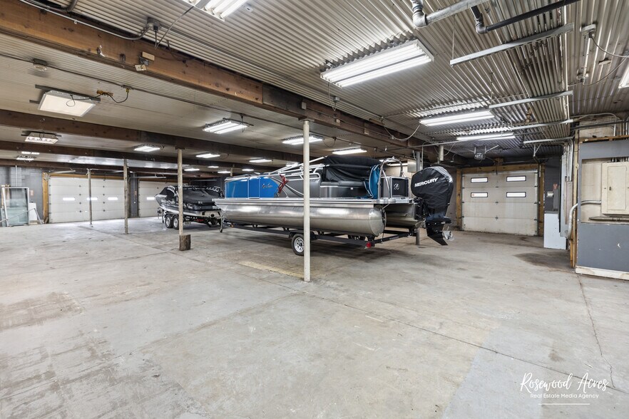 More Photos Of 124 E River St, Momence Warehouse For Sale