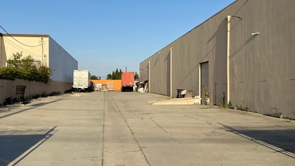 More Photos Of 2212-2312 Edwards Ave, South El Monte Manufacturing For Lease