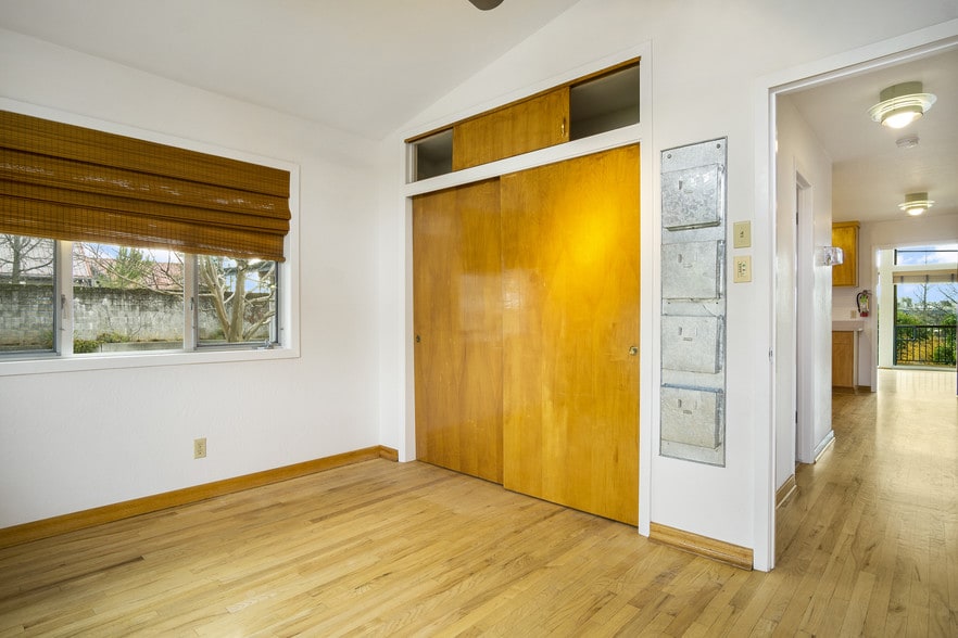 More Photos Of 111 Margaret Ln, Grass Valley Office For Sale