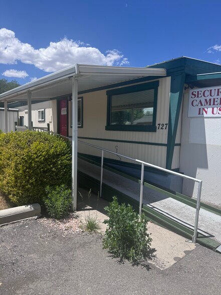 Primary Photo Of 727 Fruit Park Rd, Montrose Self Storage For Lease