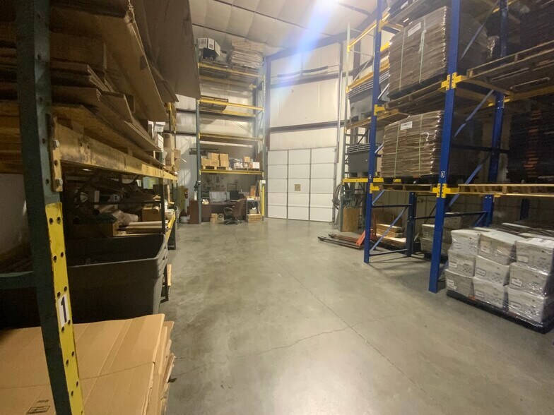 More Photos Of 110 SE 5th St, Lee's Summit Flex For Sale