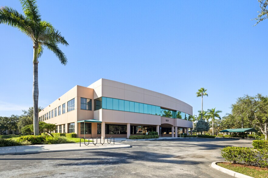 More Photos Of 1801 Centrepark Dr E, West Palm Beach Office For Sale