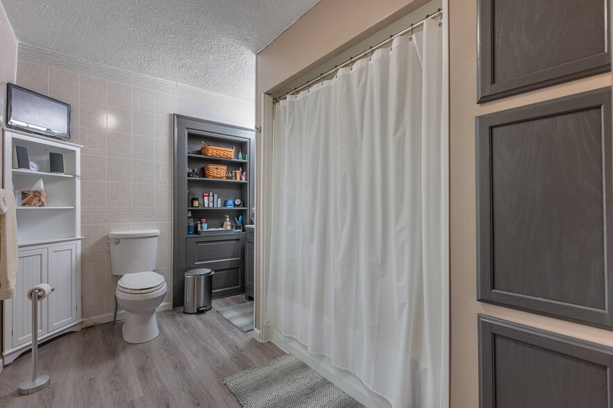 More Photos Of 2375 Upper Valley Pike, Springfield Lodge Meeting Hall For Sale