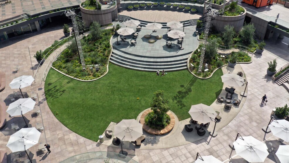 More Photos Of 350 S Grand Ave, Los Angeles Office Residential For Lease