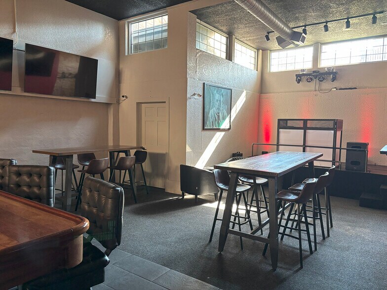 More Photos Of , Fort Atkinson General Retail For Sale