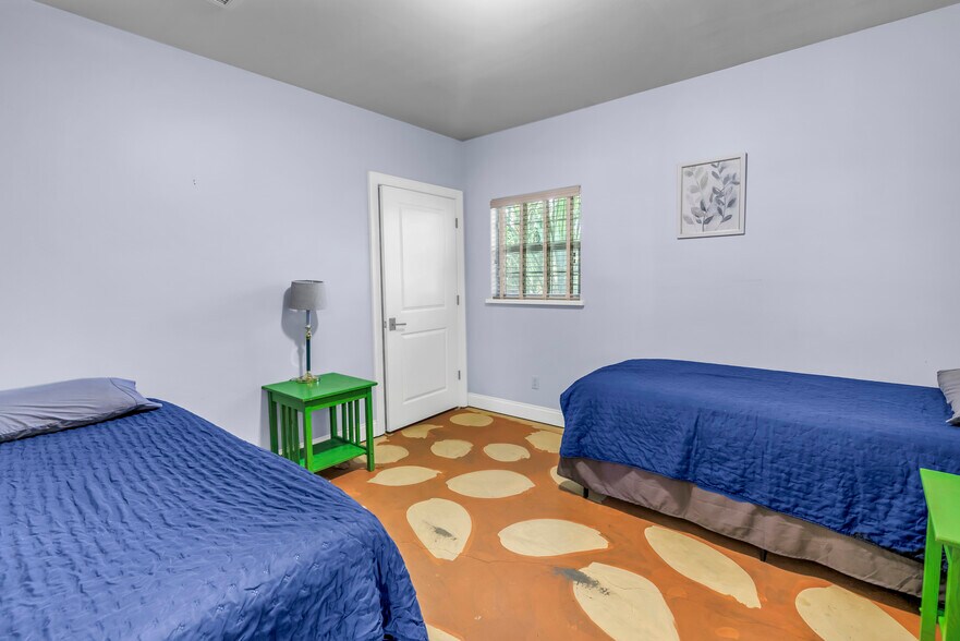 More Photos Of , Tampa Multifamily For Sale