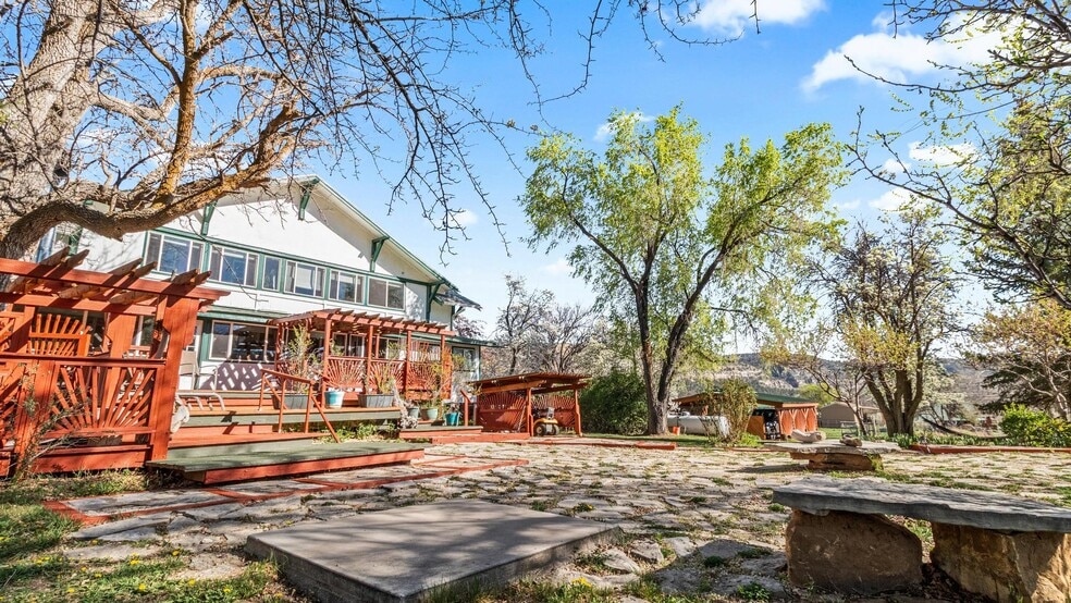 More Photos Of 295 N Main St, Glendale Hospitality For Sale