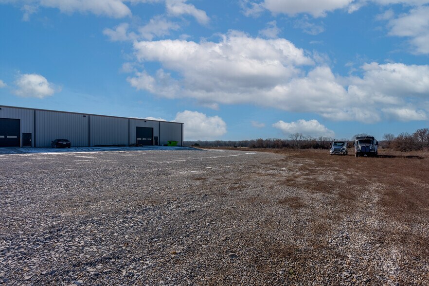 More Photos Of 22800 Highway H, Sedalia Manufacturing For Sale