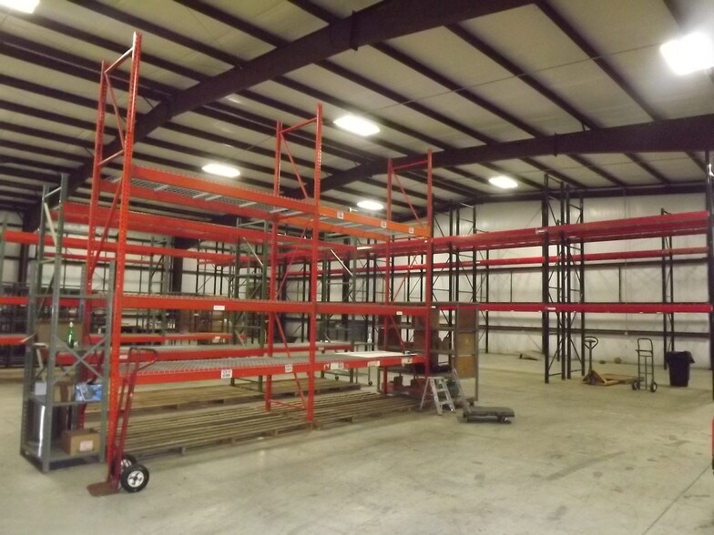 More Photos Of 410 Grayson Dr, Winder Distribution For Lease