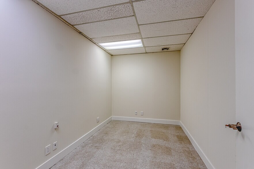 More Photos Of 2769-2777 E Atlantic Blvd, Pompano Beach Storefront Retail Office For Lease