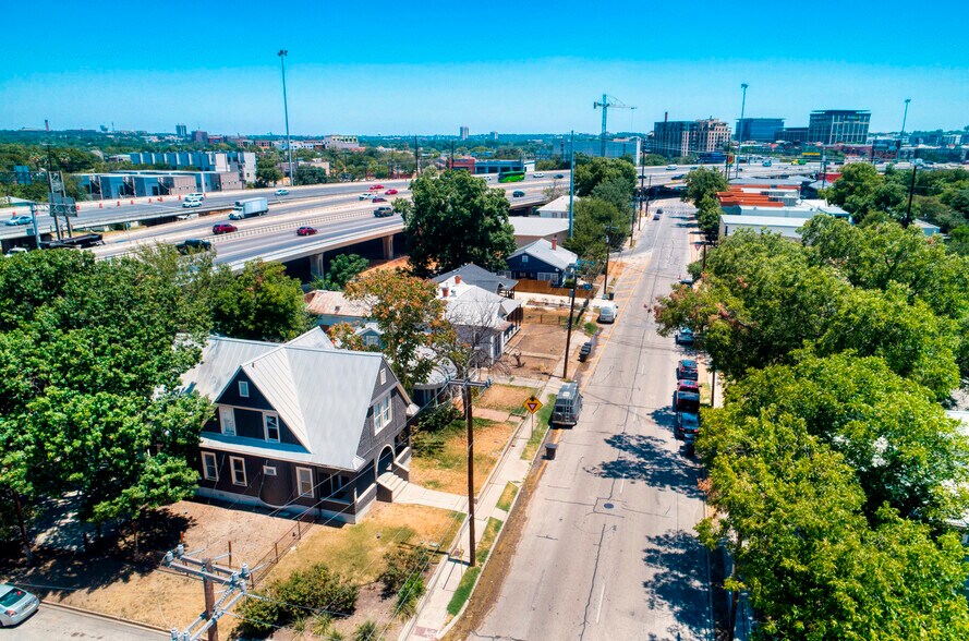 More Photos Of 801 E Quincy St, San Antonio Office Residential For Lease