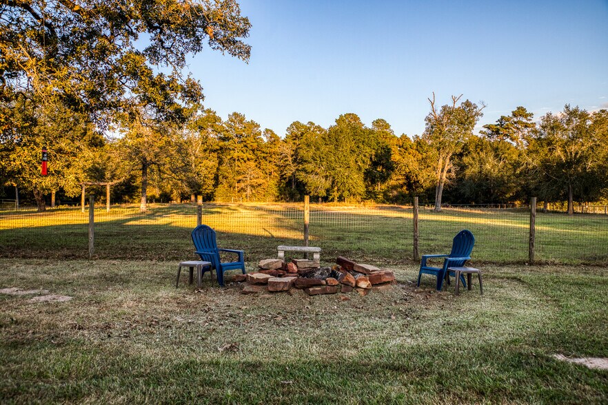 More Photos Of 23192 Murrell Rd, Hockley Lodge Meeting Hall For Sale