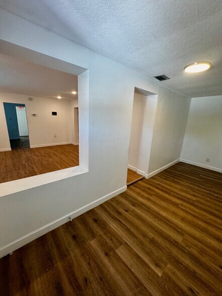 More Photos Of 25 Haworth Ave, Jacksonville Office For Lease