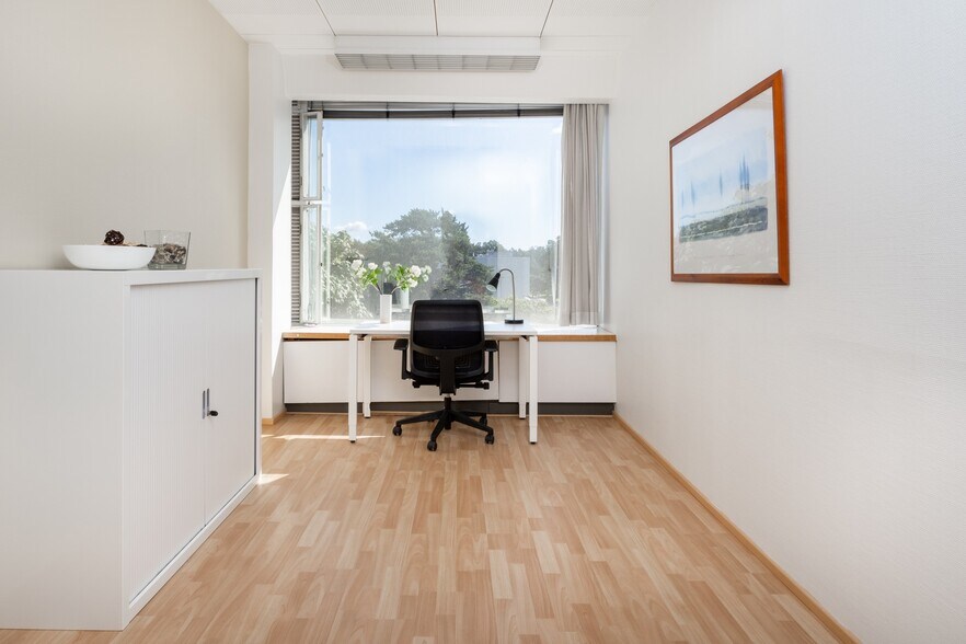 More Photos Of 3008 Ross Ave, Dallas Coworking Space