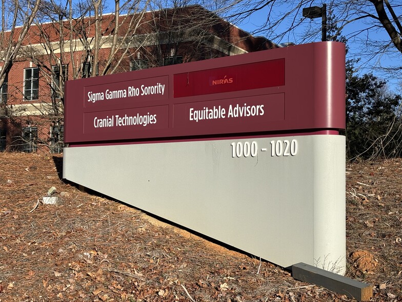 More Photos Of 1020 Southhill Dr, Cary Office For Lease