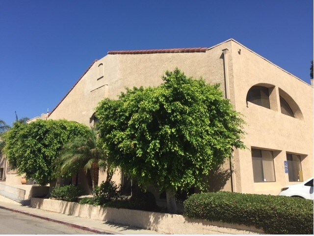 More Photos Of 4676 Lakeview Ave, Yorba Linda Office For Lease