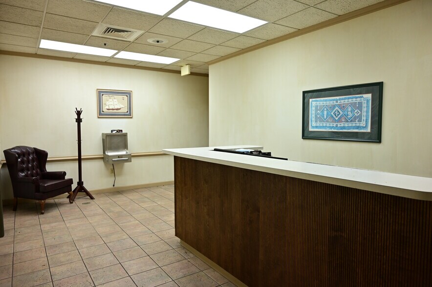 More Photos Of 1 Walker Rd, Martinsville Manufacturing For Lease