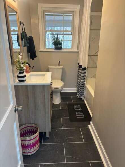 More Photos Of 500 Sharon Rd, King William Office Residential For Sale