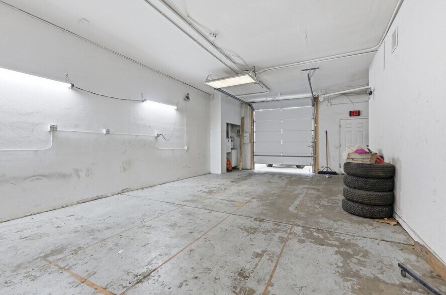 More Photos Of 1210-1214 Santa Fe Dr, Denver Office For Sale