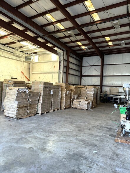 More Photos Of 145 Hamilton St, New Haven Manufacturing For Sale