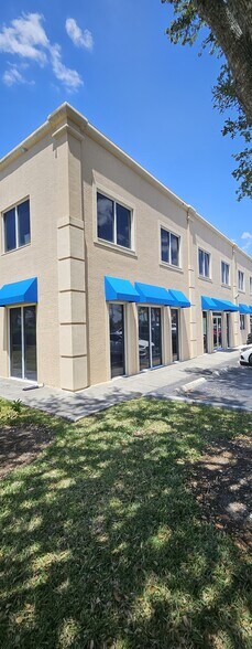 More Photos Of 28200 Old 41 Rd, Bonita Springs Showroom For Sale
