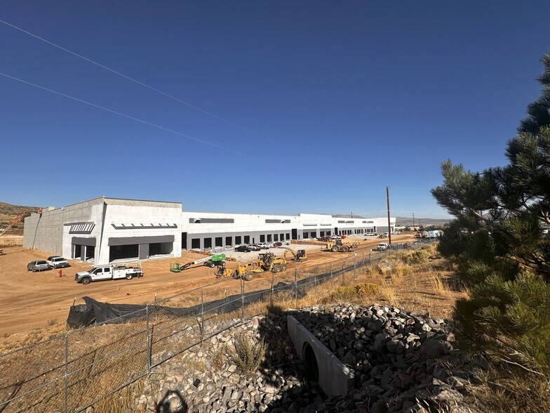 More Photos Of 9835 N Virginia St, Reno Distribution For Lease