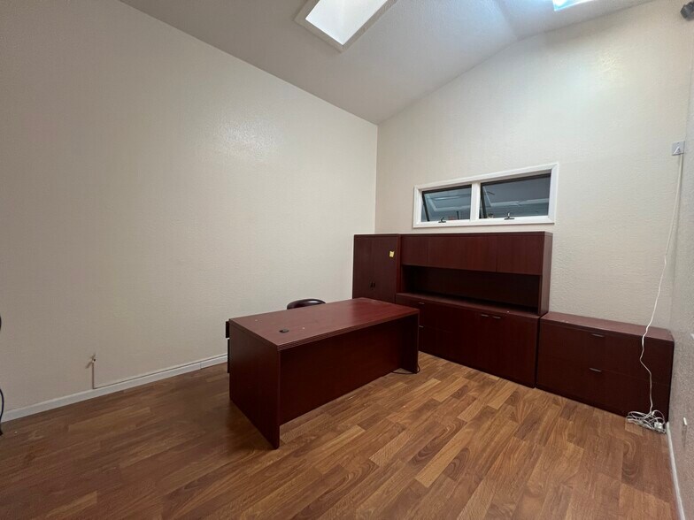 More Photos Of 5427 Water St, New Port Richey Medical For Sale