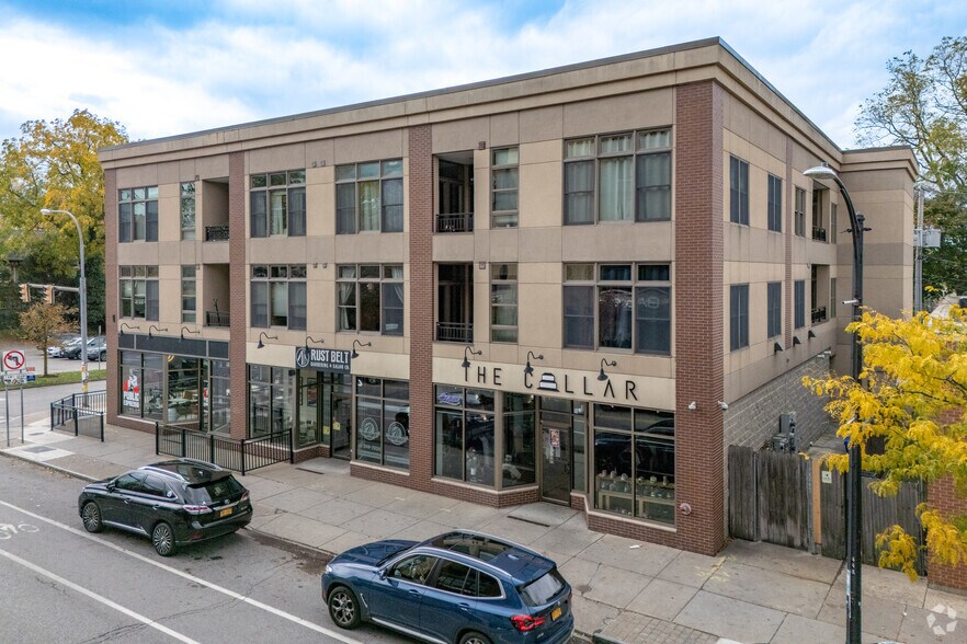 Primary Photo Of 448 Elmwood Ave, Buffalo Apartments For Lease