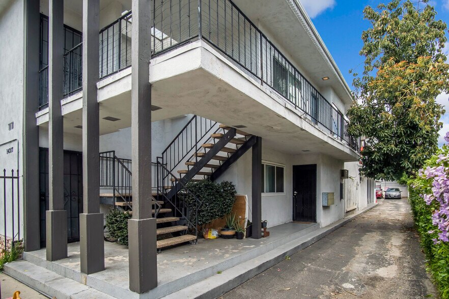 More Photos Of 14317 Haynes St, Van Nuys Apartments For Sale