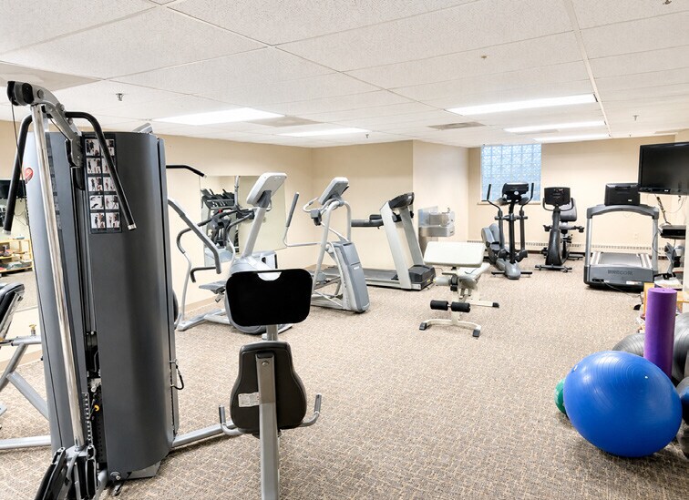 More Photos Of 9990 Old Olive Street Rd, Creve Coeur Office For Sale