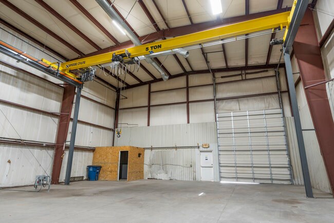 More Photos Of 1004 N Victor Ave, Tulsa Warehouse For Lease