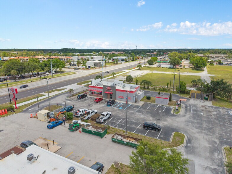 More Photos Of 3250 W Vine St, Kissimmee General Retail For Sale