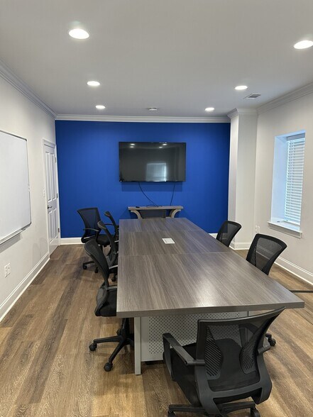 More Photos Of 3001 S Darla Ave, Gonzales Warehouse For Lease