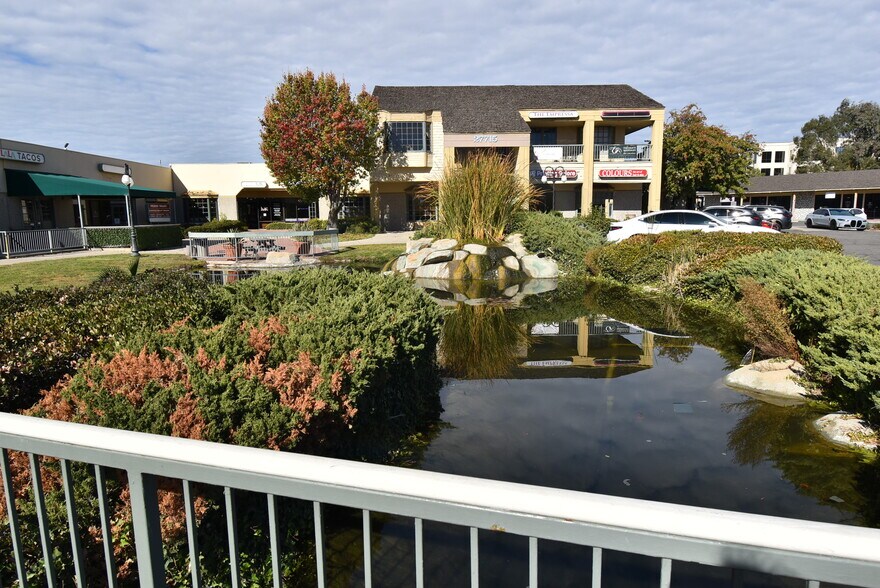 More Photos Of 27715 Jefferson Ave, Temecula Unknown For Lease