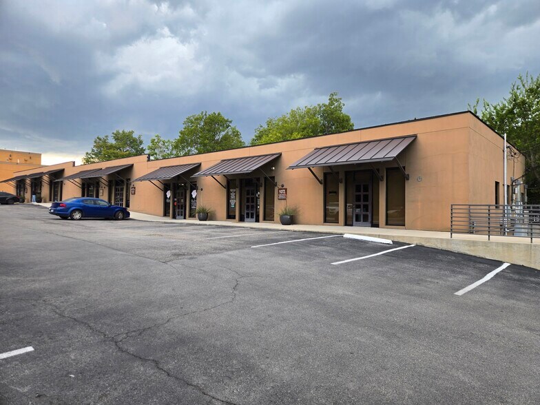 More Photos Of 4501 McCullough Ave, San Antonio Unknown For Lease