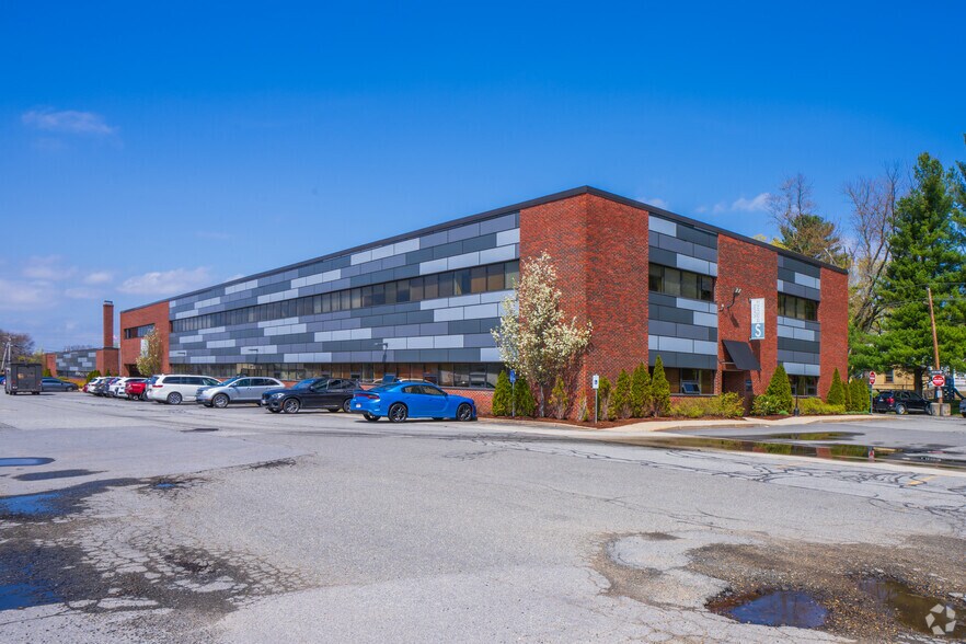 More Photos Of 231 Sutton St, North Andover Medical For Sale